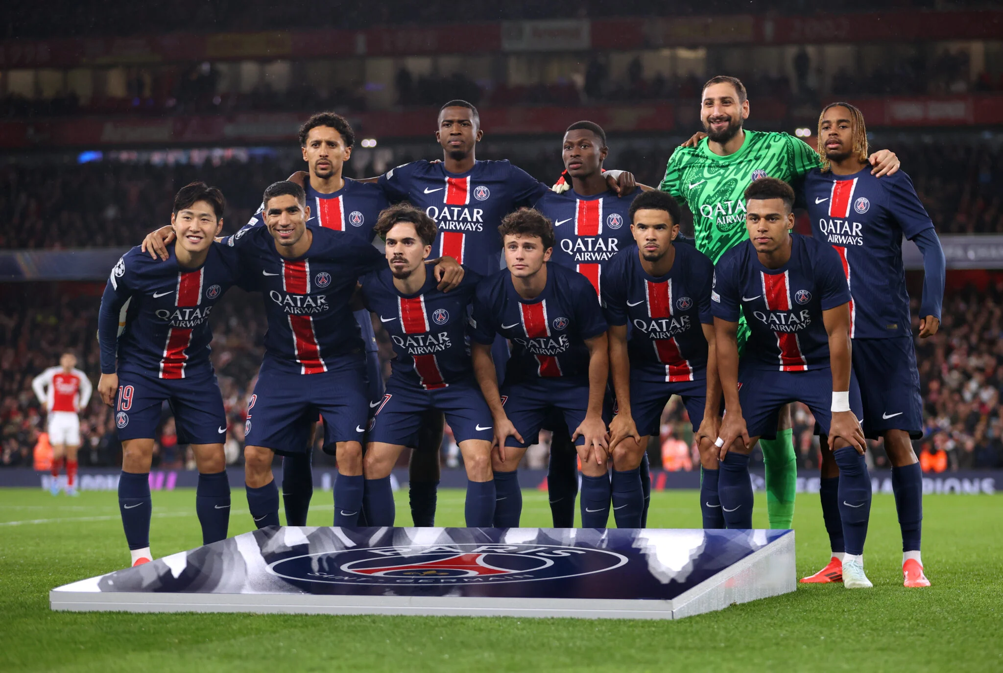 Paris Saint-Germain F.C. Hadapi Tantangan di Bursa Transfer Musim Panas