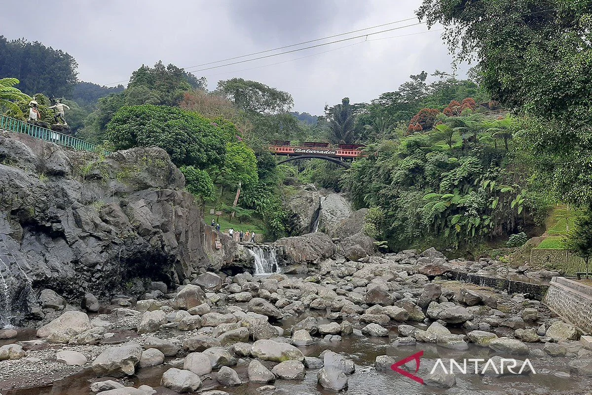 Pembangunan di Banyumas: Paspor Simpatik, SNT, dan Pengelolaan Wisata