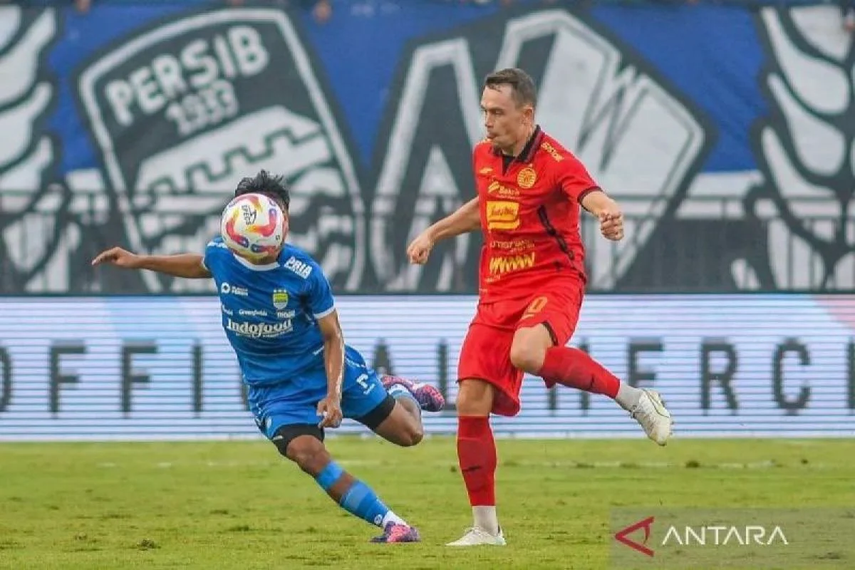 Persib Bandung vs Persija Jakarta: Ikhwan Tanamal Starter dan Adam Alis Jadi Kapten