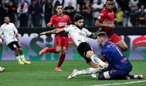 Pertandingan Corinthians vs Athletico Berakhir dengan Skor 0-0, Cedera Pemain Jadi Sorotan
