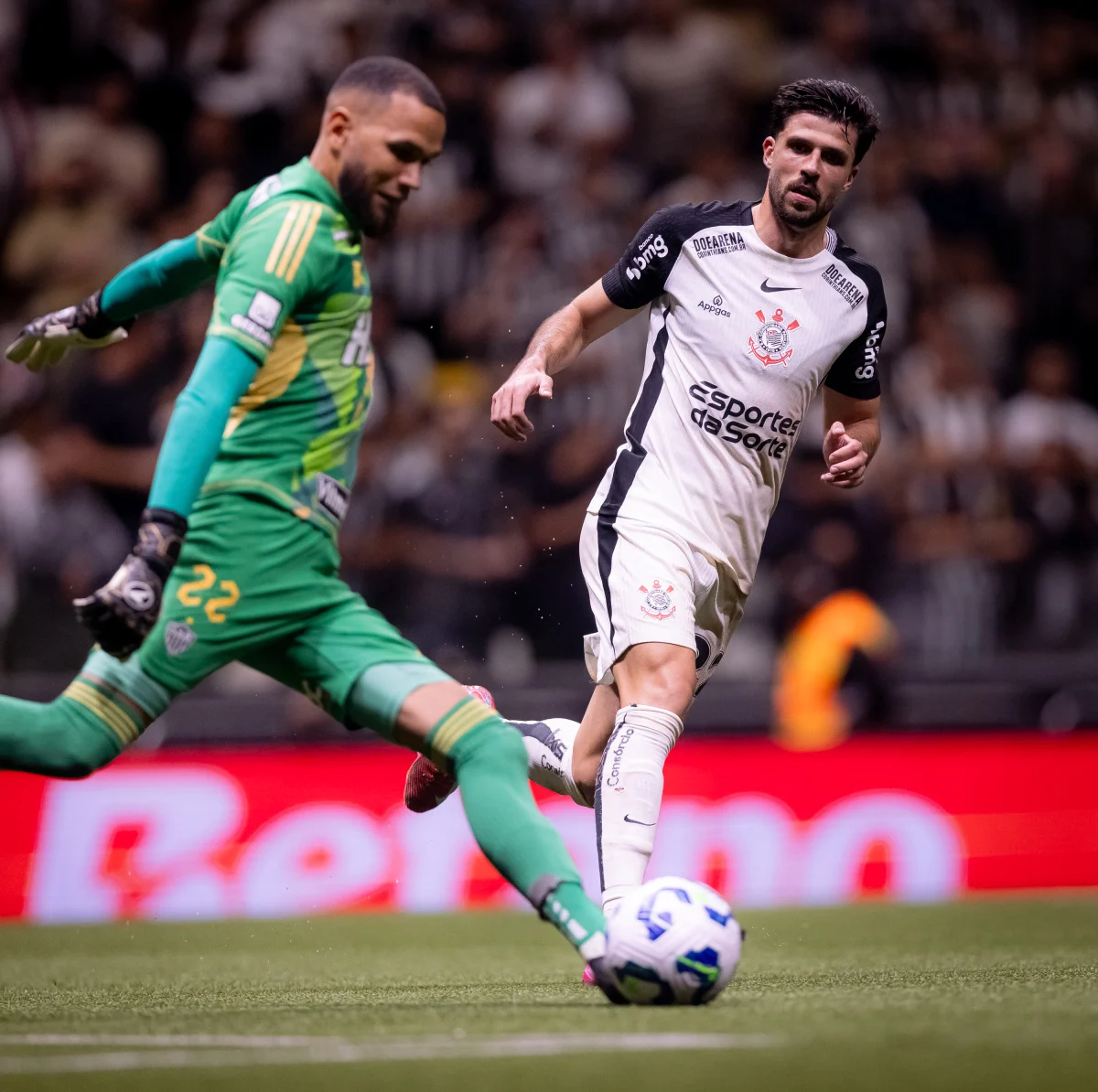 Pertandingan Sengit Corinthians vs Athletico Berakhir Seri 0-0