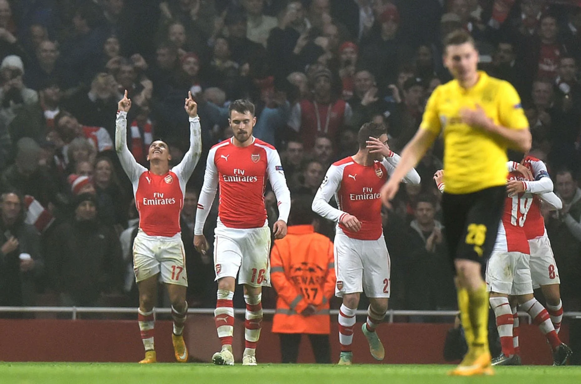 Pertarungan Sengit: Arsenal vs Borussia Dortmund dan Kesiapan AS Roma