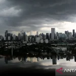 Prakiraan Cuaca Terkini Indonesia: Hujan dan Awan Tebal Mengisi Sebagian Besar Wilayah
