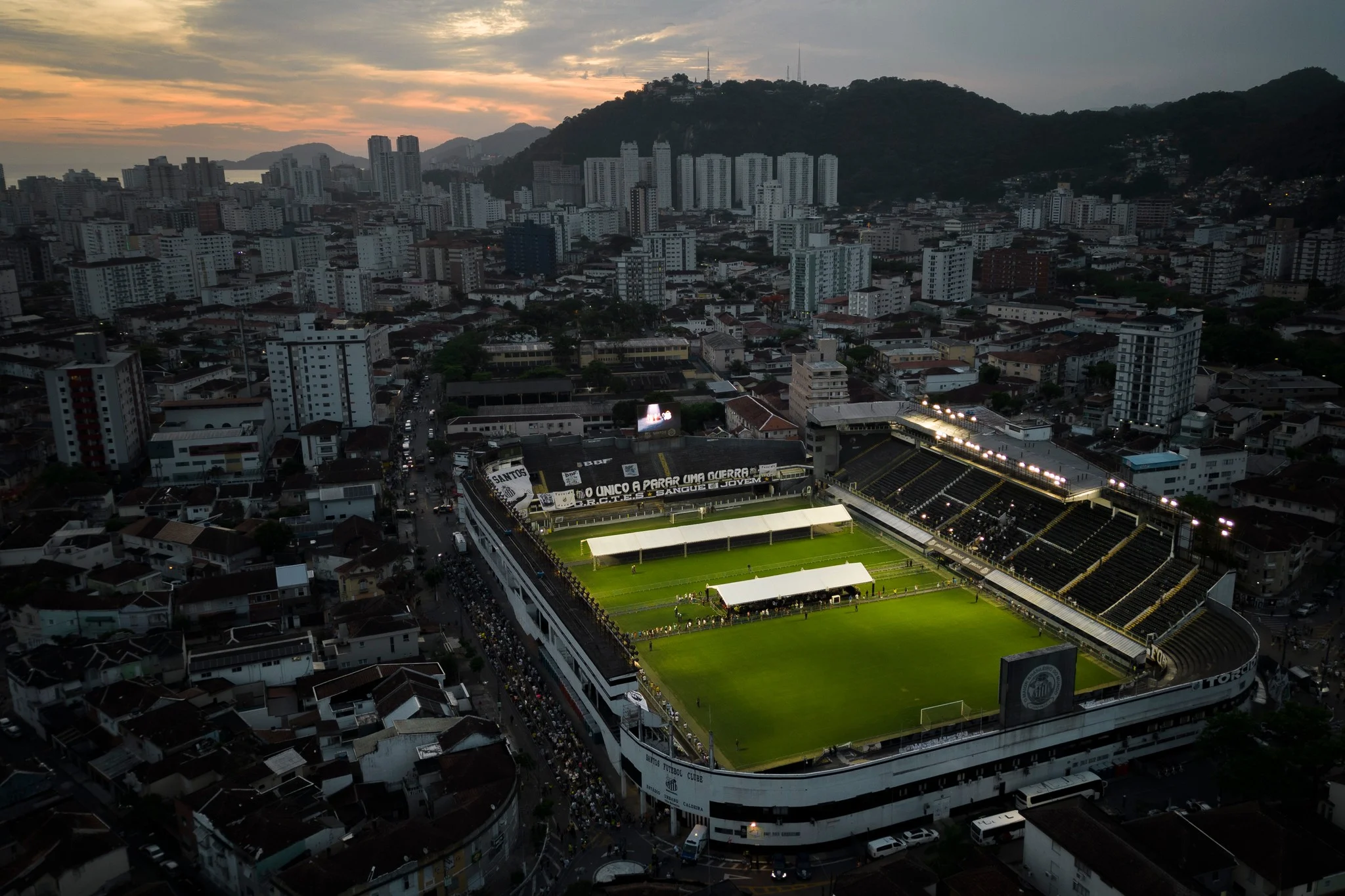 Santos Brazil Temple Dan Santos FC, Dua Berita yang Membuat Hangat Brasil