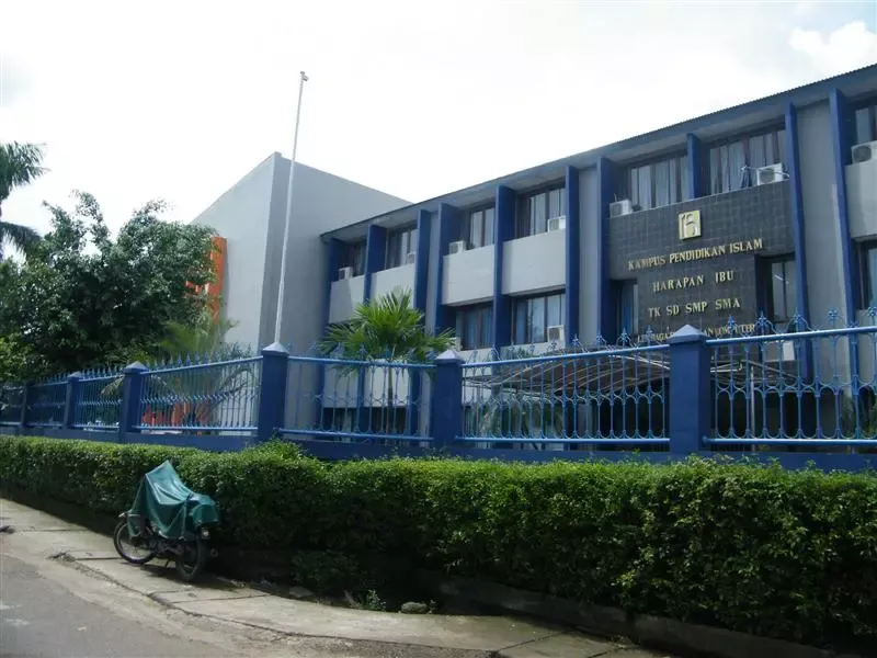 Sekolah Islam Harapan Ibu: Kasus Penemuan 996 Senjata dan Konflik Kepengurusan Yayasan