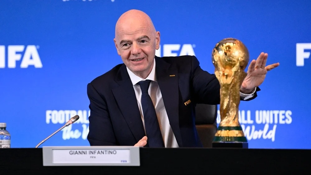 UEFA Tantang Gianni Infantino Soal Rencana Penjualan Hak Komersial Piala Dunia