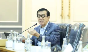 Yasonna Laoly Minta PPATK dan Kejaksaan Telusuri Sumber Dana Pinjol: Transparansi Dalam Industri Pinjaman Online